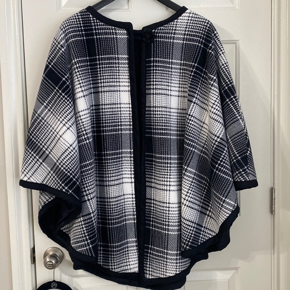 Plaid fleece cape/poncho with single rose button/clasp at neckline - 36” long - Picture 1 of 5